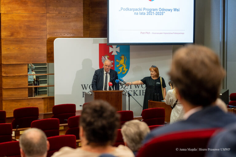 Kolejne zastrzyki finansowe dla sołectw – m.in. na szkolenia